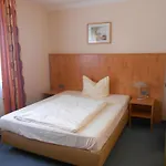 Guest house Apartment-pension Schwalbennest Herzogenaurach