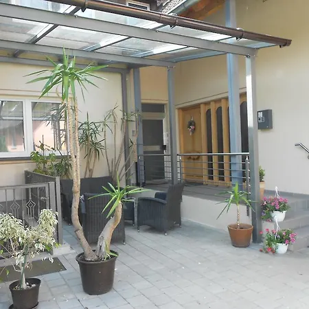 Apartment-pension Schwalbennest Pensjonat